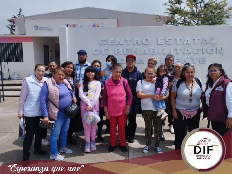 Boletín 48. DIFEM entrega Aparatos Auditivos a personas con discapacidad