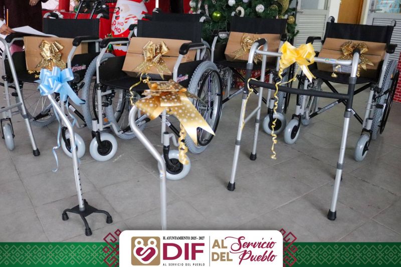 BOLETÍN 34| Entregan aparatos funcionales y equipamiento a la Casa de Día Chicoloapan